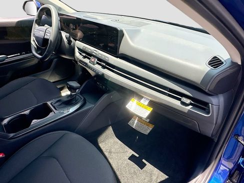 New 2026 Kia K4 FWD image 26
