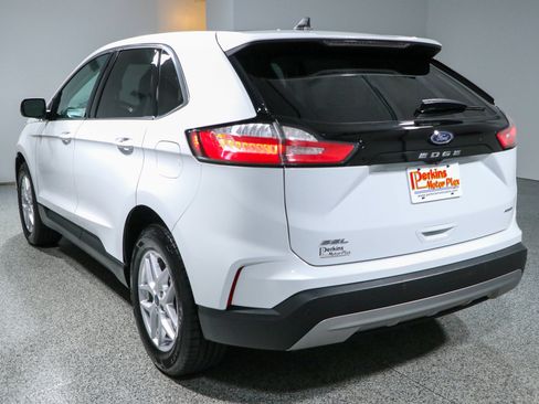 Used 2024 Ford Edge SEL w/ Convenience Package AWD/4WD image 9