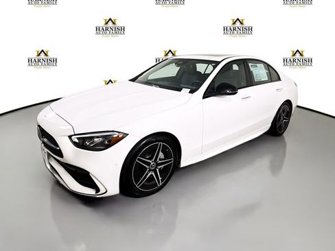 Used 2022 Mercedes-Benz C 300 4MATIC Sedan image 3