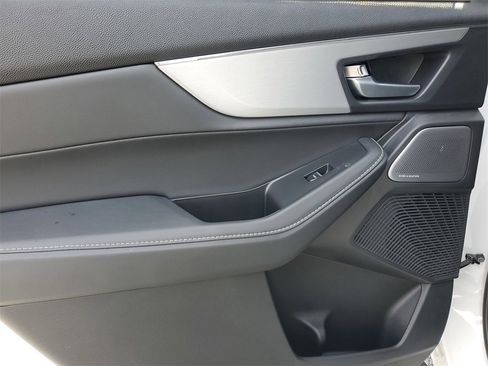 Certified 2025 Acura MDX w/ Technology Package image 16