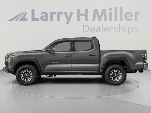 Used 2020 Toyota Tacoma TRD Off-Road AWD/4WD image 3