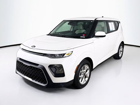 Used 2020 Kia Soul S image 4