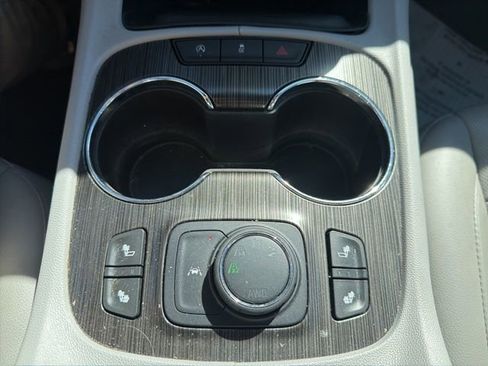 Used 2023 GMC Acadia SLT AWD/4WD image 37