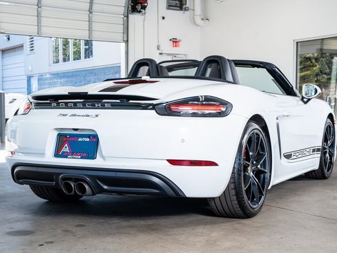 Used 2019 Porsche 718 Boxster image 7