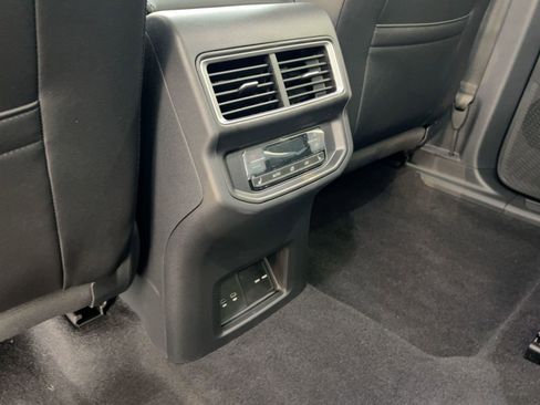 New 2026 Volkswagen Atlas SEL image 34