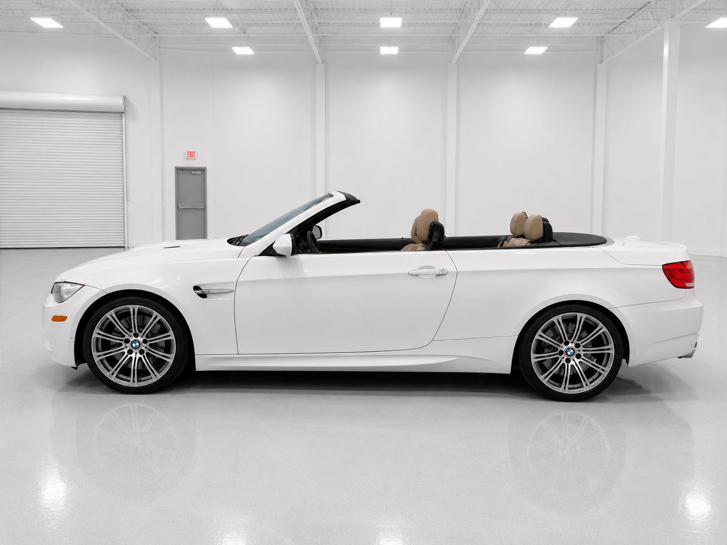 Used 2011 BMW M3 Convertible RWD image 9