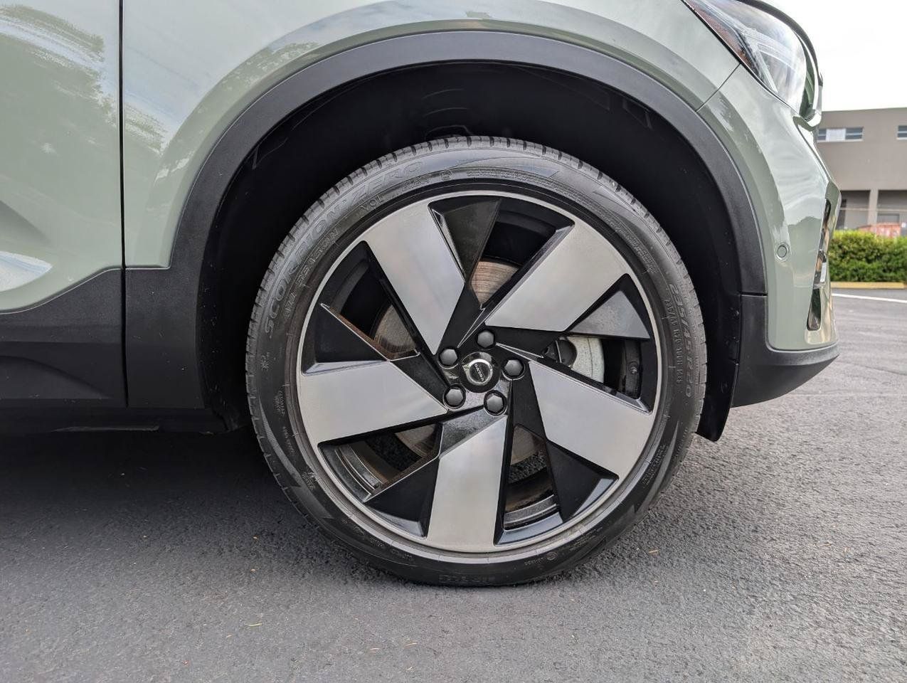 Used 2023 Volvo C40 P8 Recharge Ultimate w/ Protection Package Premier AWD/4WD image 27