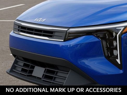 New 2026 Kia K4 FWD image 12