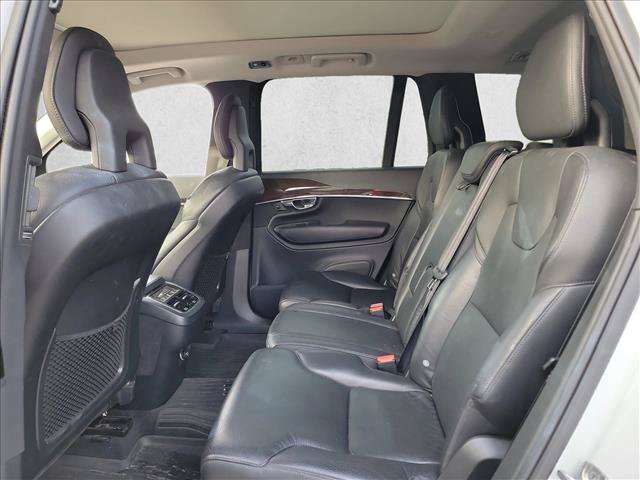 Used 2016 Volvo XC90 T6 Momentum w/ Momentum Plus Package AWD/4WD image 14
