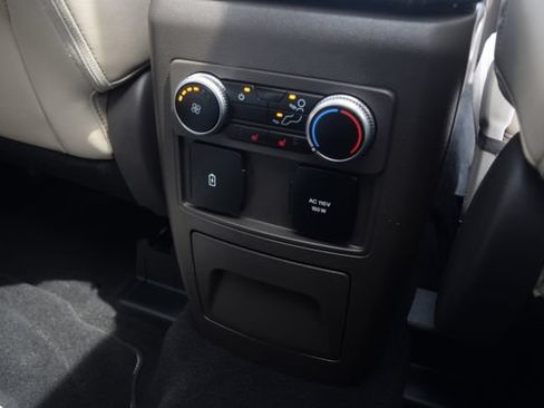 Used 2023 Ford Explorer Platinum w/ Technology Package AWD/4WD image 19