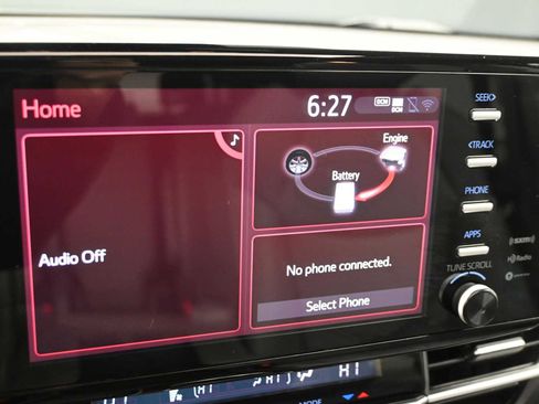 Used 2022 Toyota Sienna XLE image 21