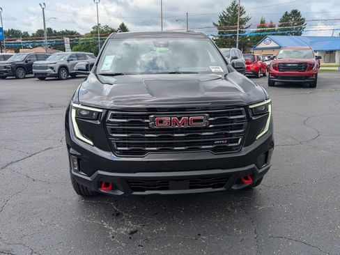 New 2026 GMC Acadia AT4 w/ Luxury Package AWD/4WD image 2