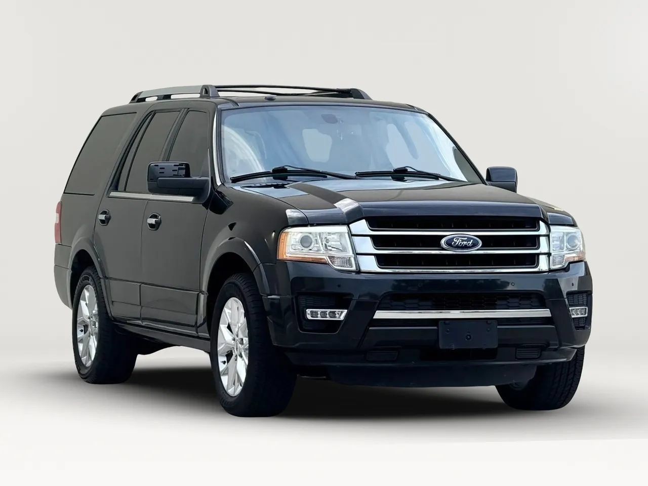Used 2015 Ford Expedition Limited w/ Equipment Group 301A RWD image 2
