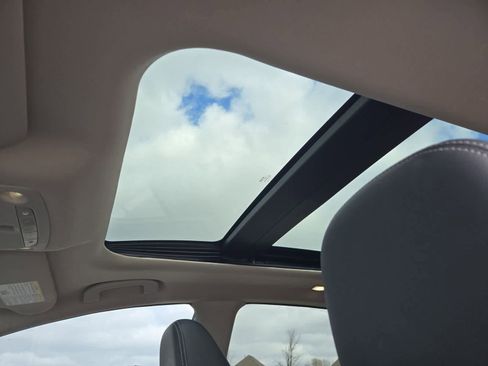 Used 2017 Nissan Murano Platinum w/ Platinum Technology Package image 18