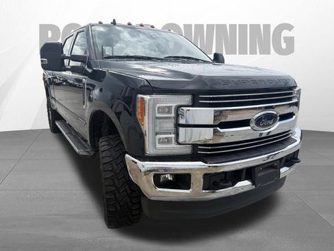 Used 2019 Ford F250 Lariat w/ Lariat Ultimate Package AWD/4WD image 3