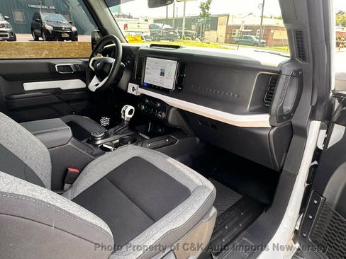 Used 2025 Ford Bronco 2-Door w/ Sasquatch Package AWD/4WD image 14