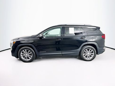 Used 2022 GMC Terrain SLT w/ Tech Package image 4