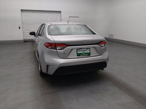 Used 2025 Toyota Corolla LE FWD image 6