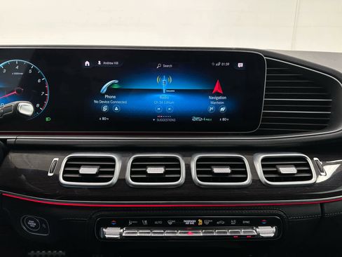 Used 2023 Mercedes-Benz GLS 580 4MATIC image 33