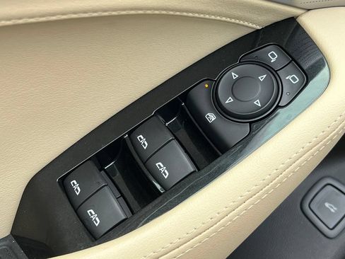 Used 2021 Cadillac CT5 Luxury w/ Sun And Sound Package AWD/4WD image 10