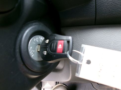 Used 2020 Nissan NV200 SV w/ Sliding Glass Door Package image 17