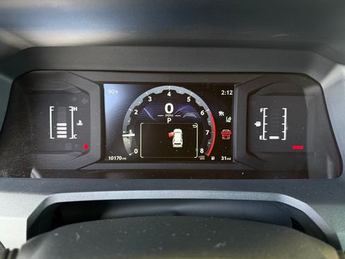 Used 2025 Toyota 4Runner SR5 AWD/4WD image 25