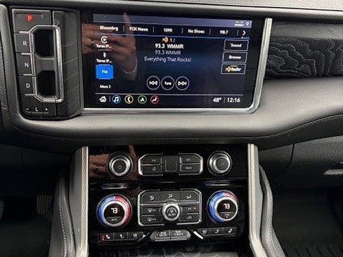 Used 2021 GMC Yukon Denali image 16