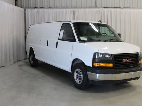 Used 2018 GMC Savana 2500 Extended RWD image 27