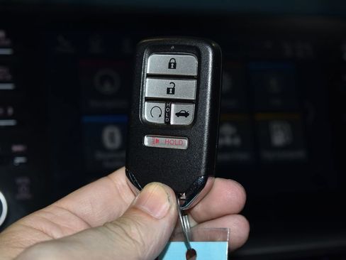 Used 2022 Honda Accord Touring image 20