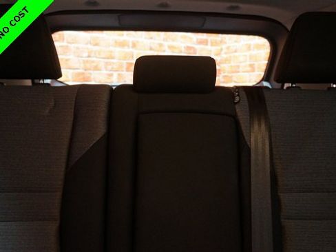 Used 2022 Nissan Rogue S image 54