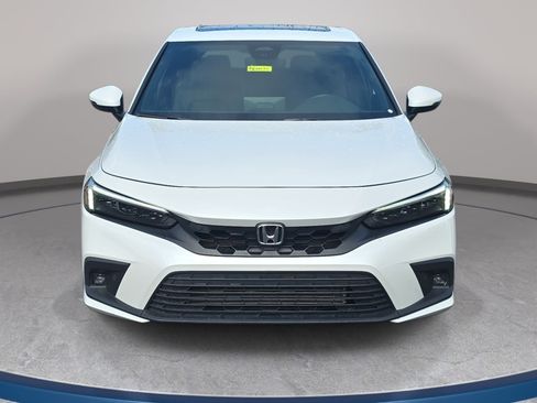 Used 2024 Honda Civic Sport Touring image 2
