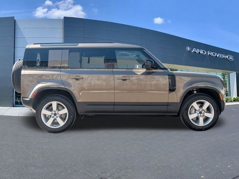 New 2026 Land Rover Defender 110 S image 8