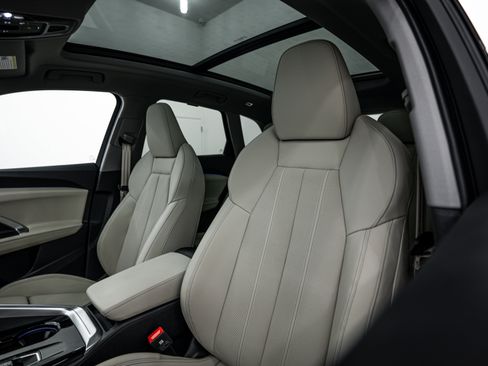 New 2025 Audi Q5 Premium Plus image 16