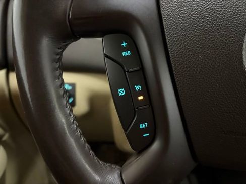 Used 2011 Buick Enclave CXL image 55