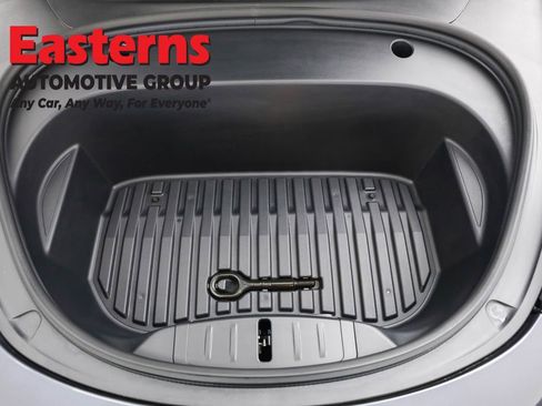 Used 2023 Tesla Model 3 Standard Range image 7