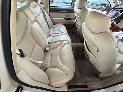 Used 1997 Lincoln Town Car Cartier image 8