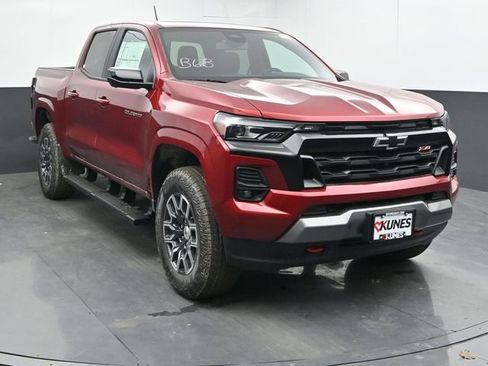 New 2026 Chevrolet Colorado Z71 w/ Technology Package AWD/4WD image 2