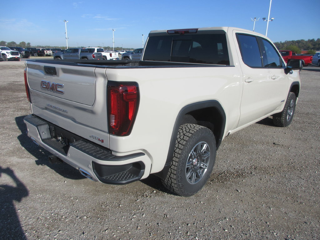 New 2026 GMC Sierra 1500 AT4 w/ AT4 Premium Package AWD/4WD image 4