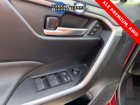 Used 2023 Toyota RAV4 XLE Premium image 23