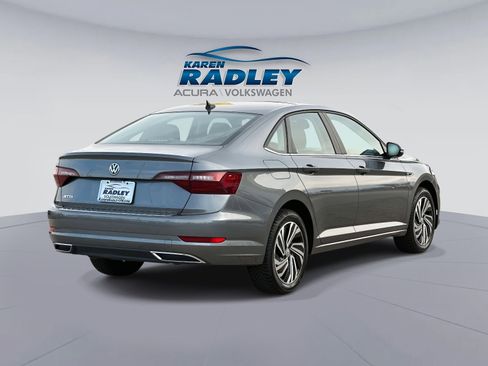 Certified 2021 Volkswagen Jetta SEL Premium image 2