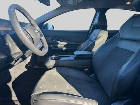 Used 2024 Nissan Ariya FWD image 14