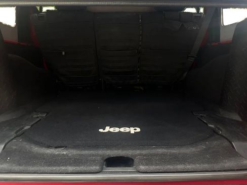 Used 2015 Jeep Wrangler Unlimited Sport w/ Quick Order Package 24S AWD/4WD image 9