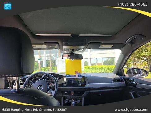 Used 2019 Volkswagen Jetta R-Line w/ R-Line Cold Weather Package FWD image 16