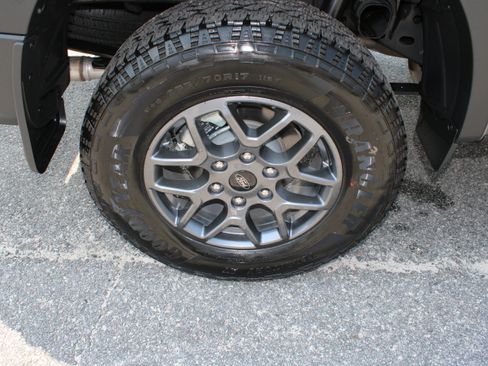 Used 2025 Ford Ranger XLT w/ Equipment Group 301A High RWD image 13