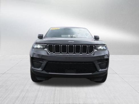 Certified 2024 Jeep Grand Cherokee Laredo X RWD image 8