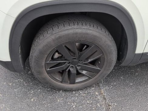 Used 2021 Volkswagen Atlas S FWD image 4