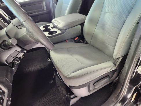 Used 2016 RAM 1500 Express w/ Black Ram 1500 Express Group image 13