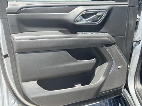 Used 2023 GMC Yukon XL AT4 AWD/4WD image 13