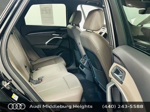 Certified 2025 Audi Q5 Premium w/ Convenience Package image 26