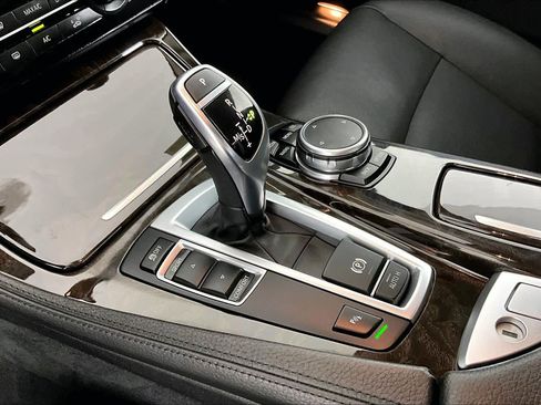 Used 2016 BMW 535i Sedan image 15